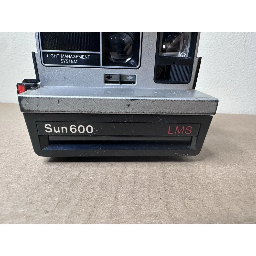 Polaroid Sun 600 LMS Vintage Instant Camera Black Silver Tested